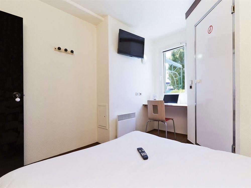 Hotel F1 Lyon Genay Massieux Dış mekan fotoğraf
